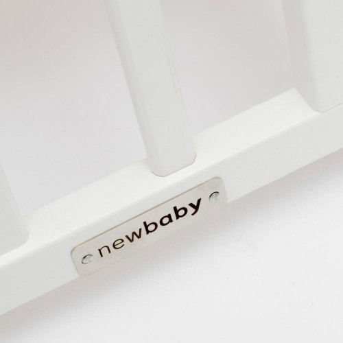Detská postieľka New Baby BASIC so sťahovacou bočnicou a šuplíkom biela