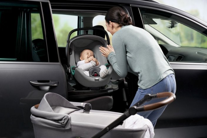 Autosedačka Baby-Safe 3 i-Size Bundle Flex iSense, Indigo Blue