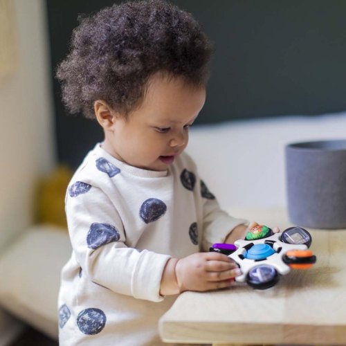 BABY EINSTEIN Hračka senzorická Curiosity Clutch™ 3m+