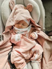 Infantilo mušelínová deka s kapucňou do autosedačky bledoružová