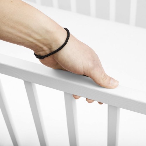 Detská postieľka New Baby POLLY so sťahovacou bočnicou a šuplíkom biela