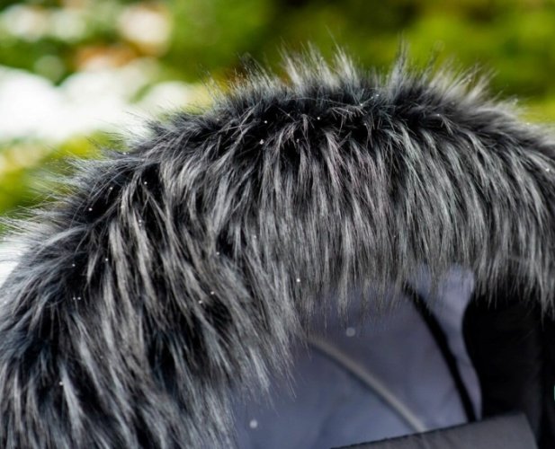 Dekoratívny univerzálny límec - golier na kočík ČIERNY striekaný